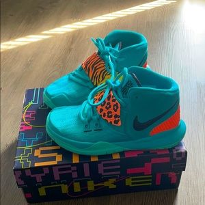 Kids unisex Kylie Irving Nike shoes